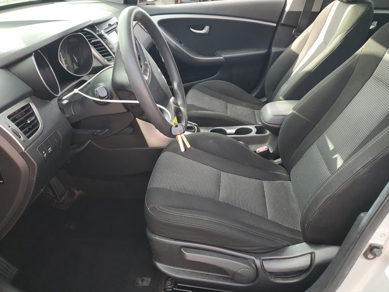 2017 Hyundai Elantra Gt VIN: KMHD35LH8HU353013 Lot: 87020795