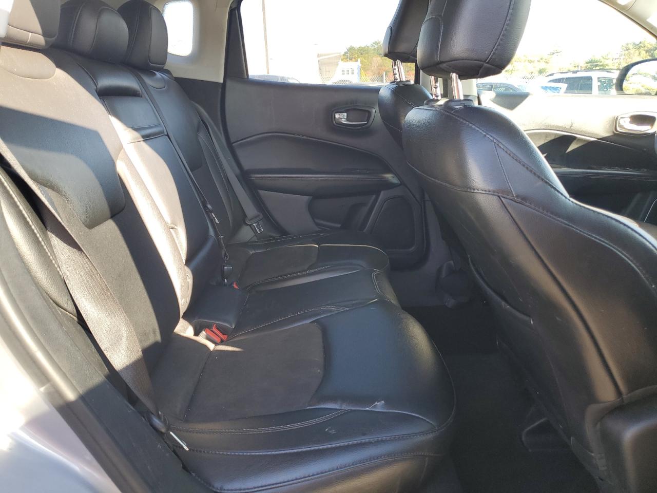 2018 Jeep Compass Latitude VIN: 3C4NJDBB0JT454066 Lot: 86251115