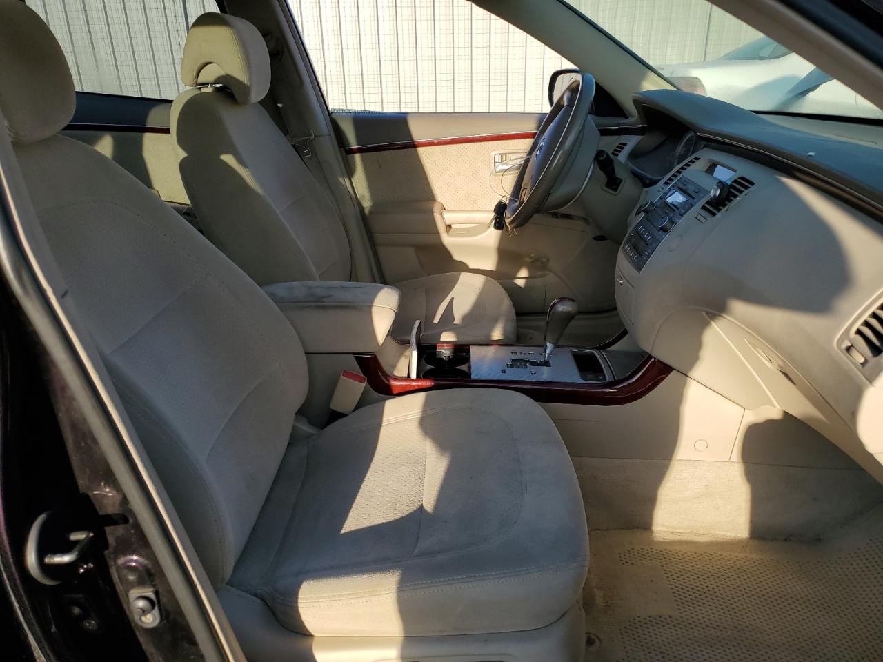 2006 Hyundai Azera Se VIN: KMHFC46F96A073984 Lot: 83971205