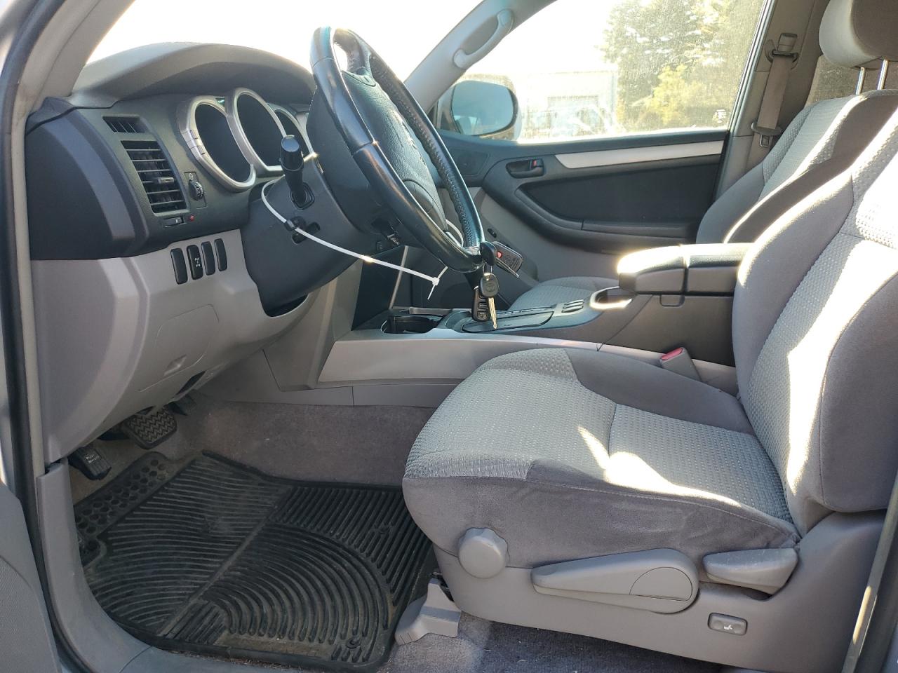 2005 Toyota 4Runner Sr5 VIN: JTEBU14R858037569 Lot: 85724445