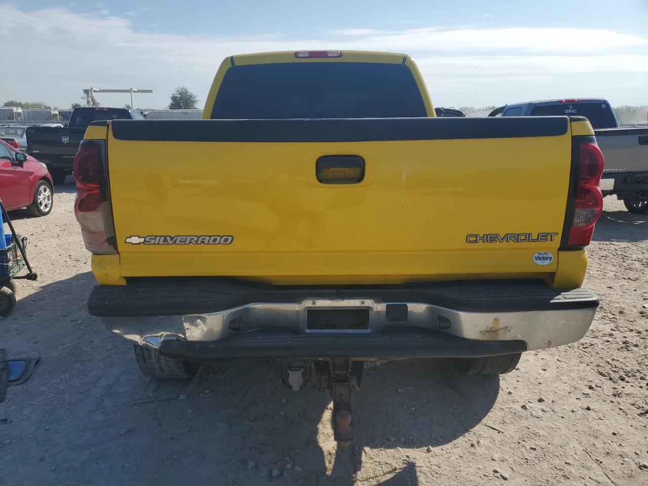 2004 Chevrolet Silverado K2500 Heavy Duty VIN: 1GCHK23U14F190207 Lot: 81964065