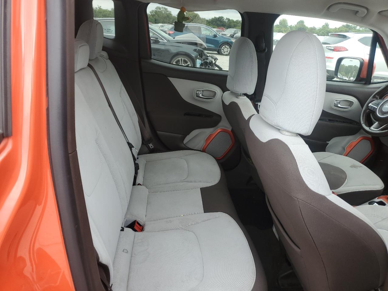 2015 Jeep Renegade Latitude VIN: ZACCJABT0FPB58690 Lot: 82327615