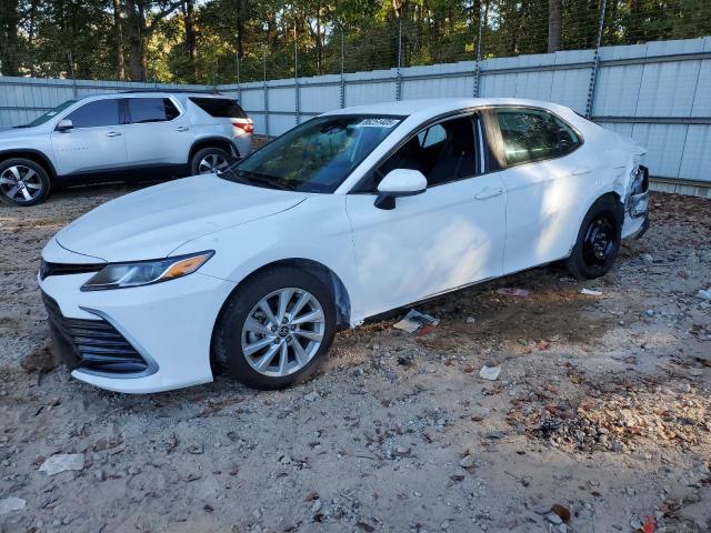 TOYOTA CAMRY-LE 2024