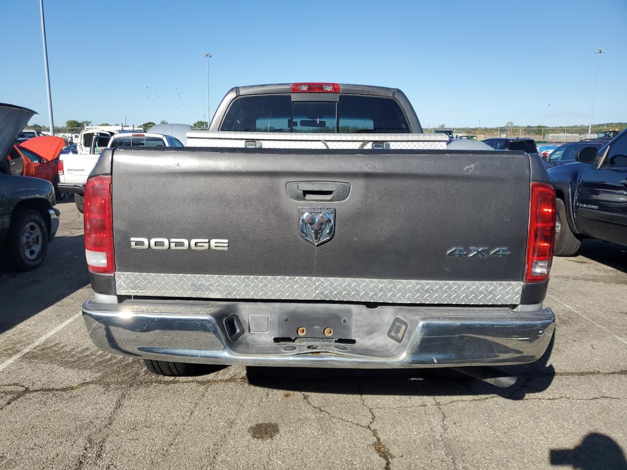 2002 Dodge Ram 1500 VIN: 1D7HU18N32S581990 Lot: 85113515