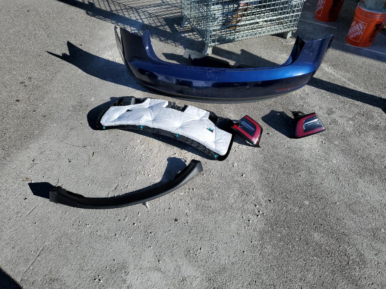 2018 Tesla Model 3 VIN: 5YJ3E1EA0JF154426 Lot: 85916225