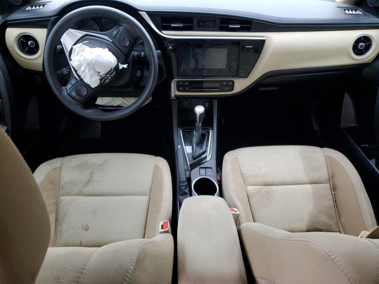 2017 Toyota Corolla L VIN: 5YFBURHE3HP732738 Lot: 85114155