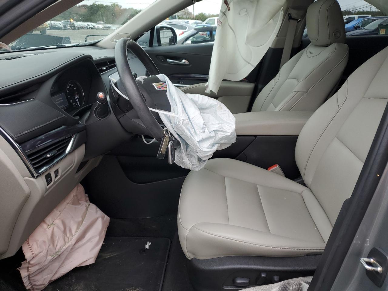 2023 Cadillac Xt4 Luxury VIN: 1GYFZBR45PF151550 Lot: 82469115