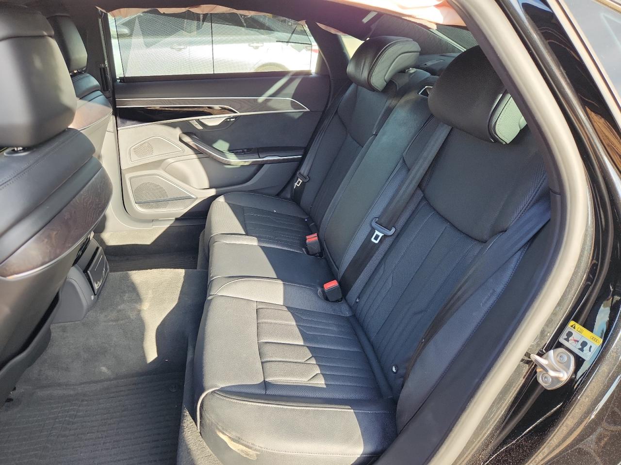 2022 Audi A8 L VIN: WAULDAF81NN009298 Lot: 85359325