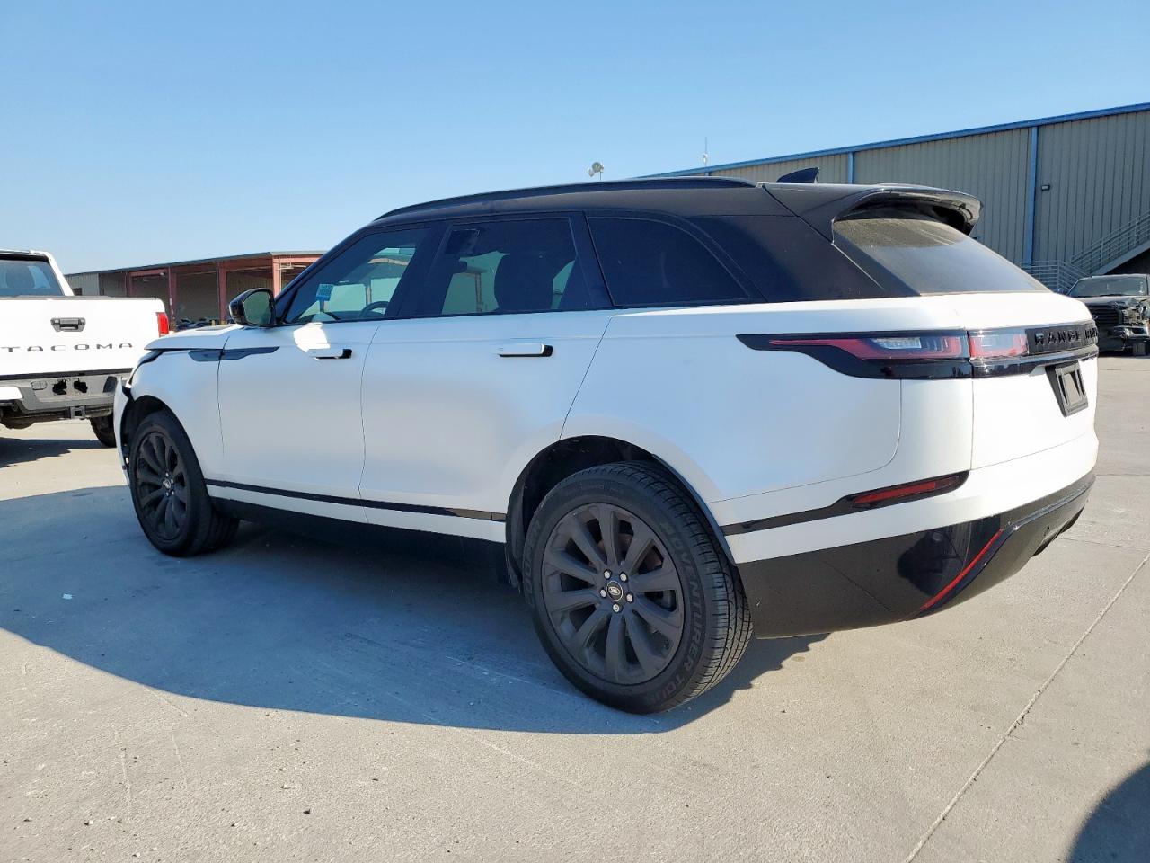 2018 Land Rover Range Rover Velar R-Dynamic Se VIN: SALYL2RX3JA760949 Lot: 86478285