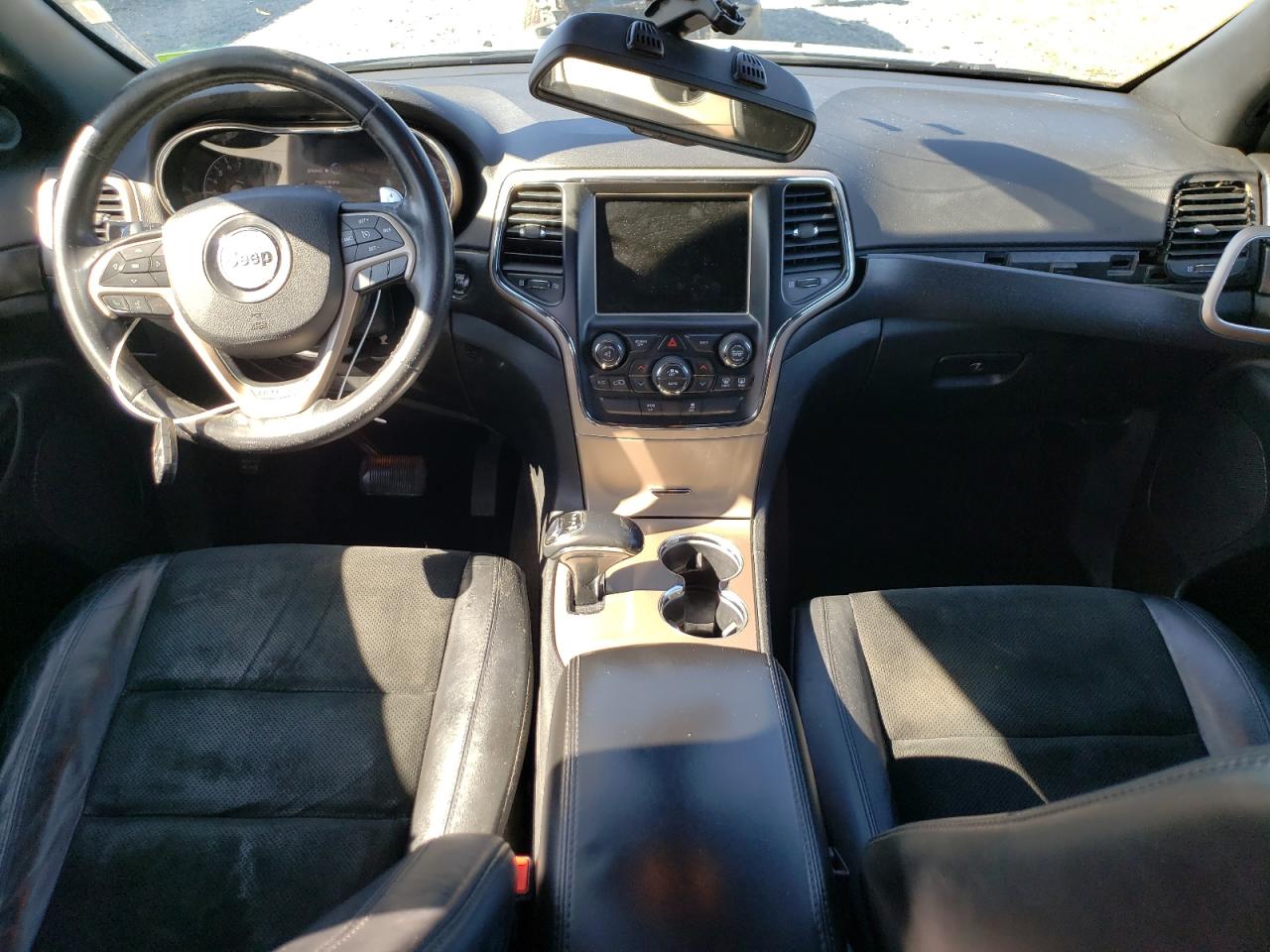 2015 Jeep Grand Cherokee Laredo VIN: 1C4RJFAGXFC675641 Lot: 84728065