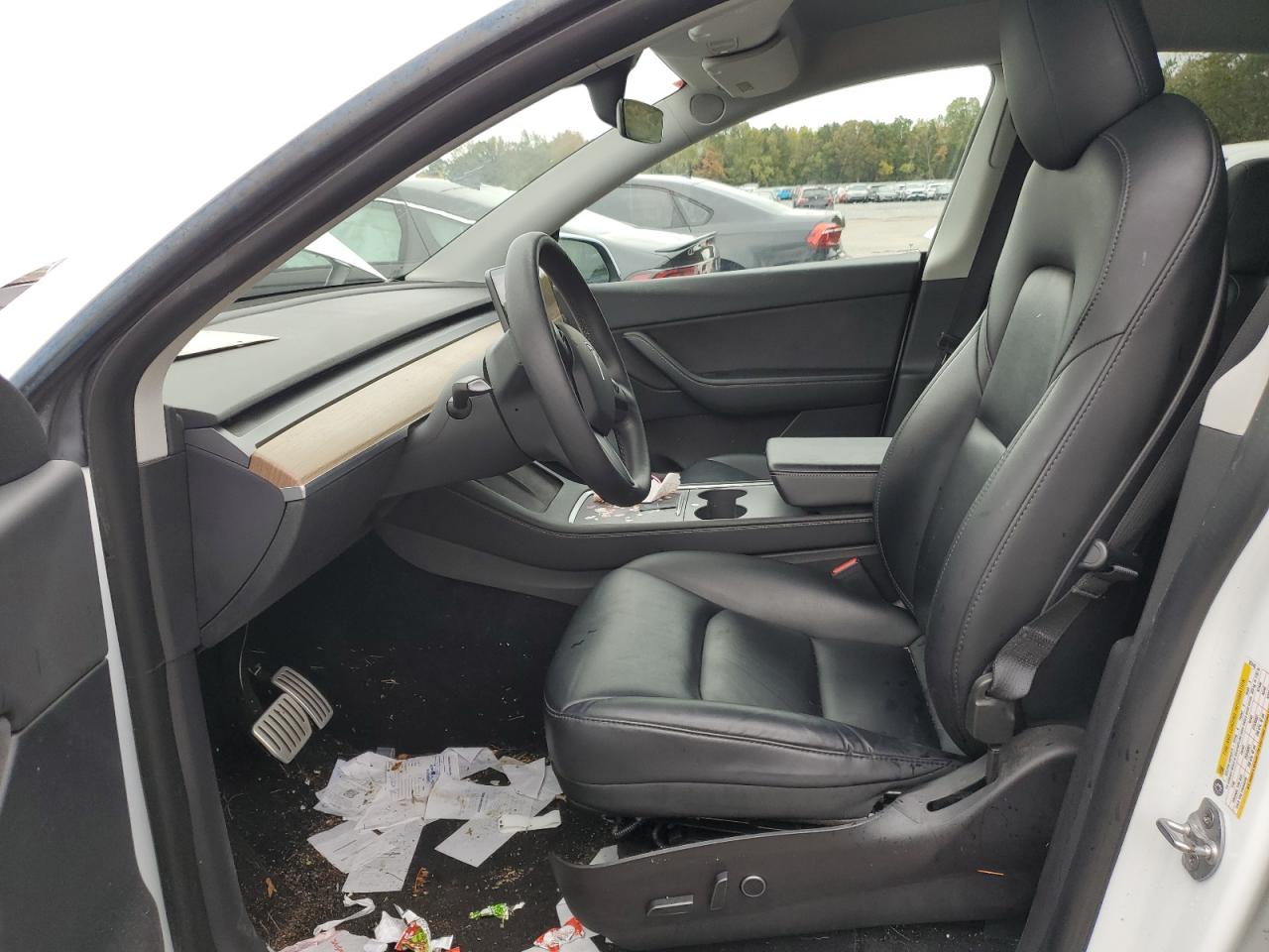 2022 Tesla Model Y VIN: 7SAYGDEF4NF323143 Lot: 86688645