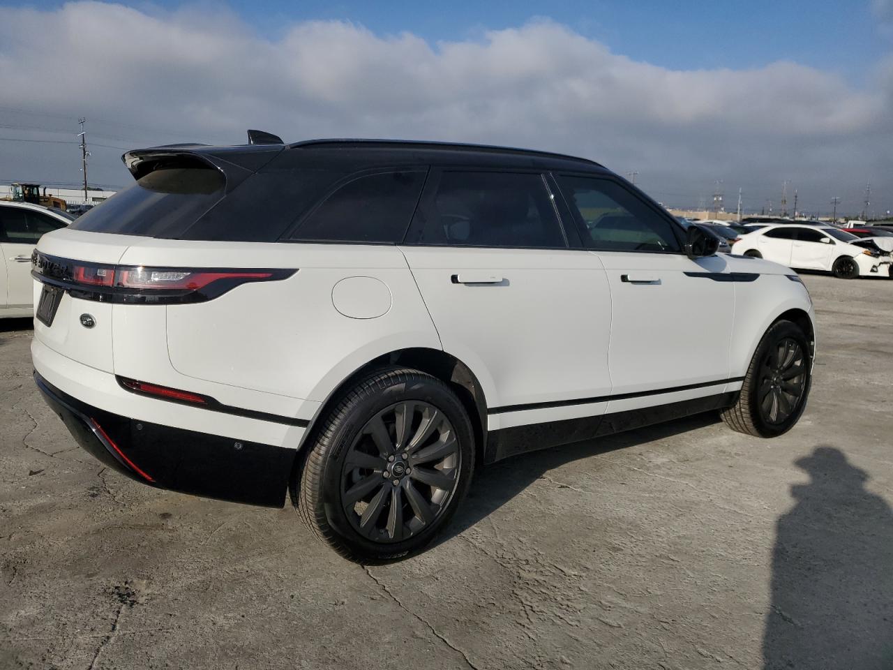 2018 Land Rover Range Rover Velar R-Dynamic Se white null diesel SALYL2RN1JA709853 photo #4