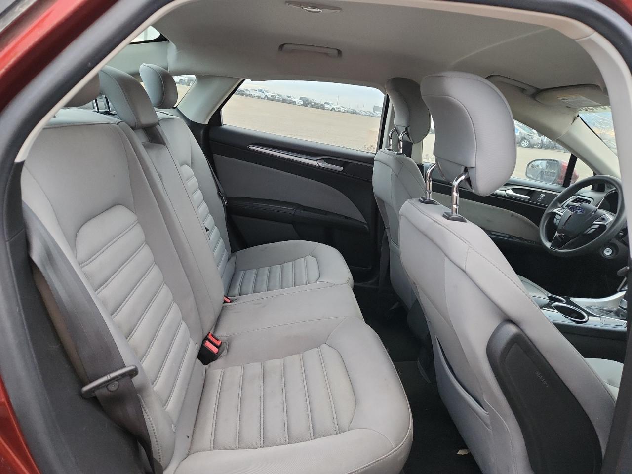 2014 Ford Fusion S VIN: 3FA6P0G7XER153118 Lot: 90734935