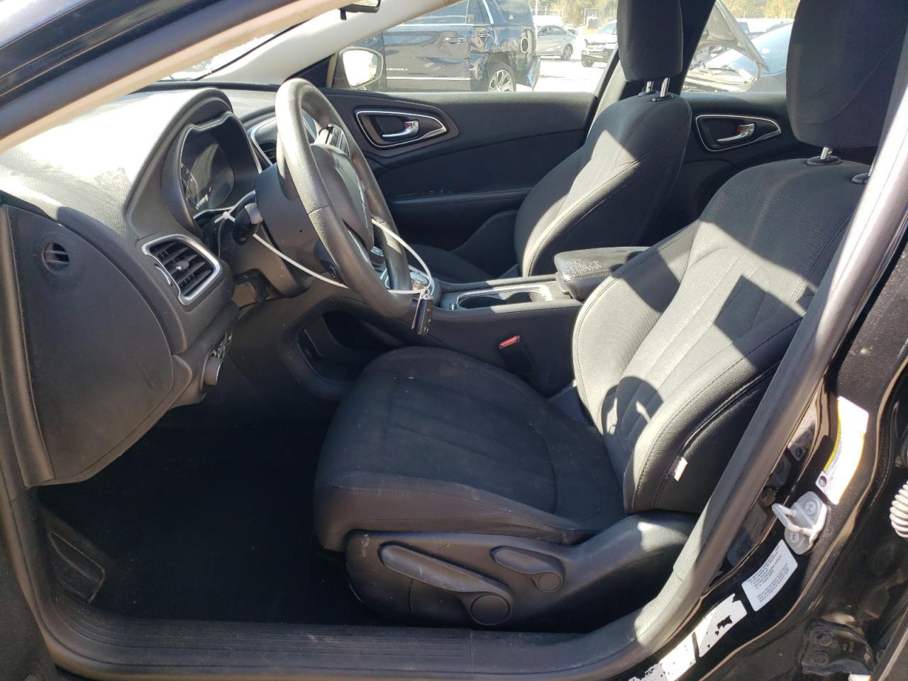 2016 Chrysler 200 Limited VIN: 1C3CCCAB1GN155700 Lot: 87464535