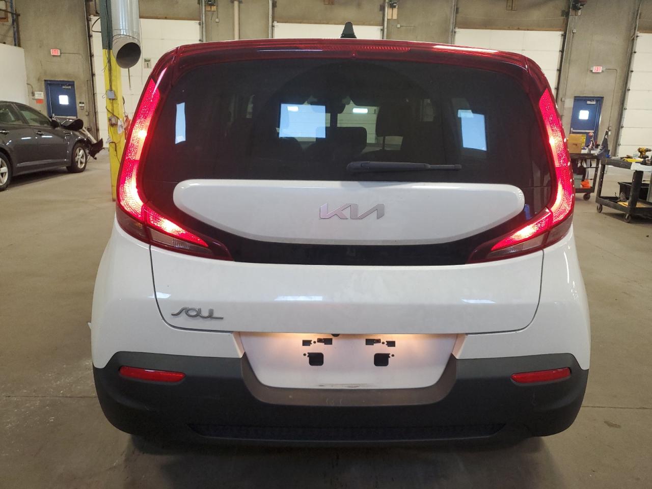2022 Kia Soul Lx VIN: KNDJ23AU2N7830432 Lot: 81969185