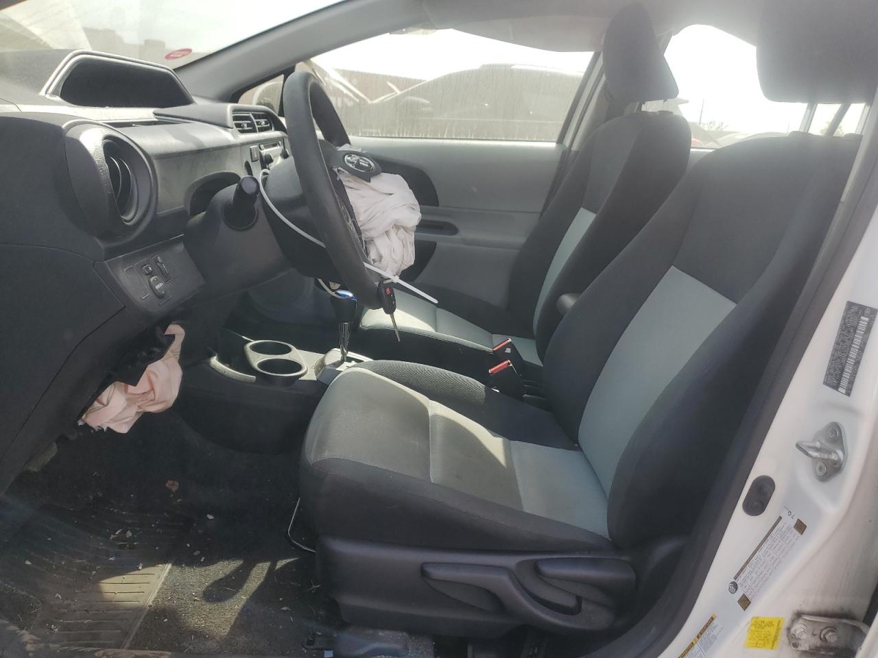 2013 Toyota Prius C VIN: JTDKDTB32D1547258 Lot: 81893265