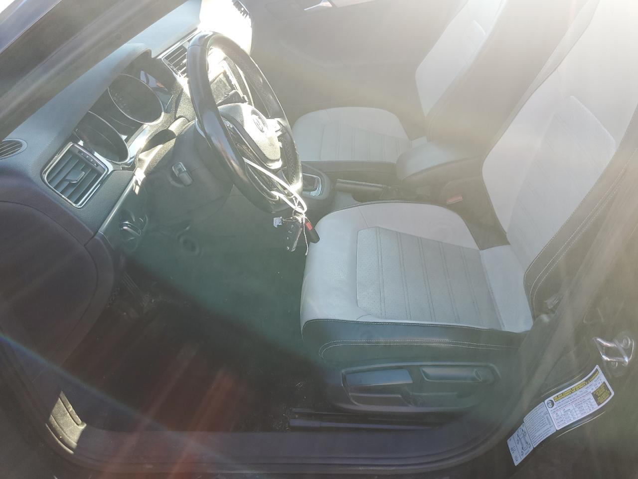 2016 Volkswagen Jetta Sport VIN: 3VWD17AJ9GM221728 Lot: 90663675