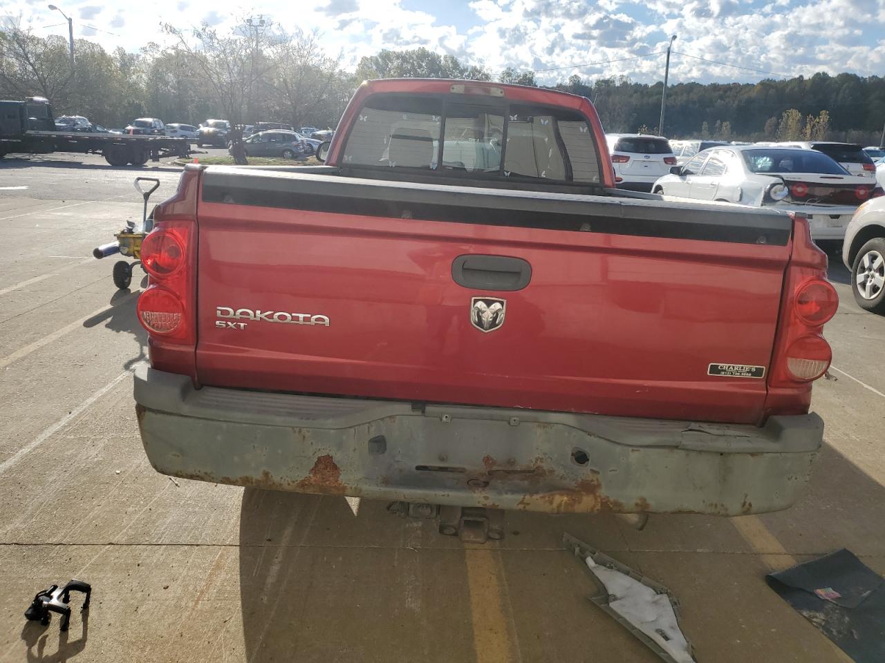 2008 Dodge Dakota Sxt VIN: 1D7HW32K08S565260 Lot: 82662885