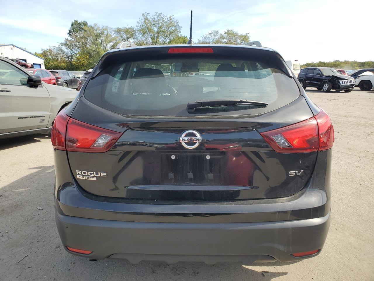 2017 Nissan Rogue Sport S VIN: JN1BJ1CP3HW013793 Lot: 83976655