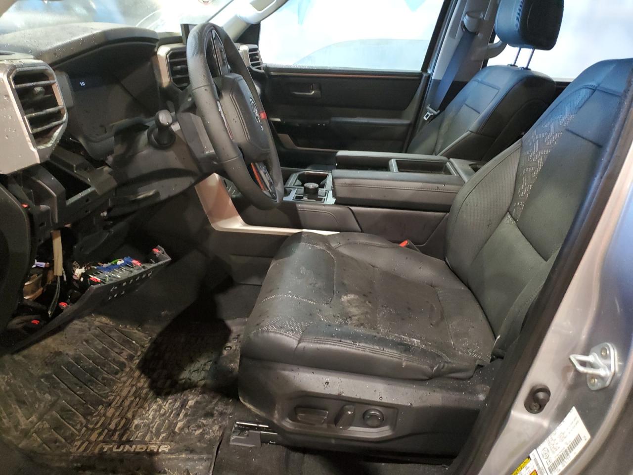 2024 Toyota Tundra Crewmax Limited VIN: 5TFJA5EC9RX028286 Lot: 71247725