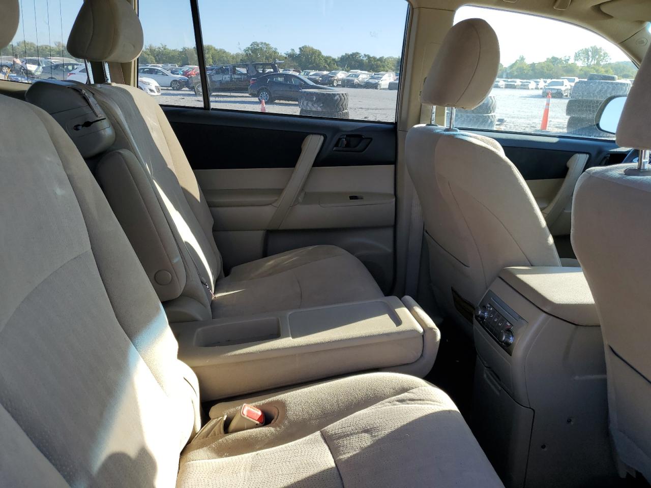 2013 Toyota Highlander Base VIN: 5TDBK3EHXDS227783 Lot: 84912295