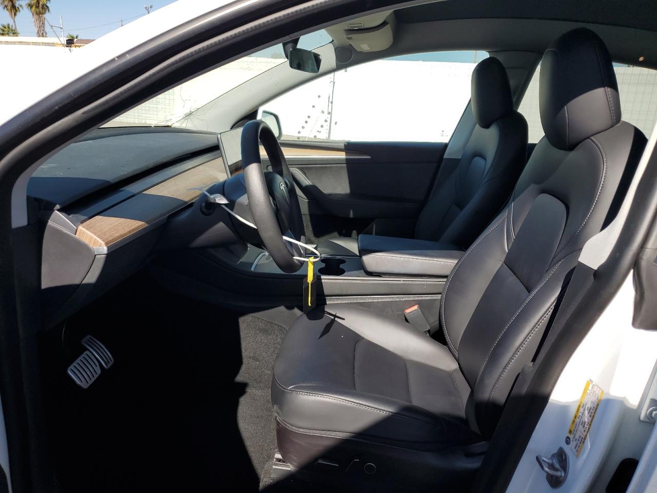 2023 Tesla Model Y VIN: 7SAYGDEF0PF606013 Lot: 90315335