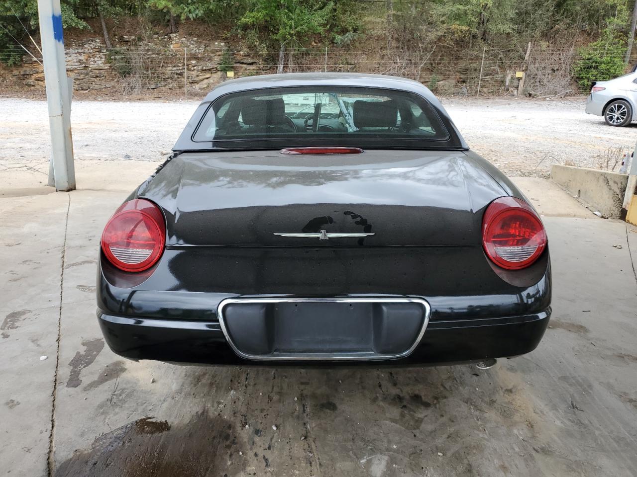 2002 Ford Thunderbird VIN: 1FAHP60A22Y102212 Lot: 85665255