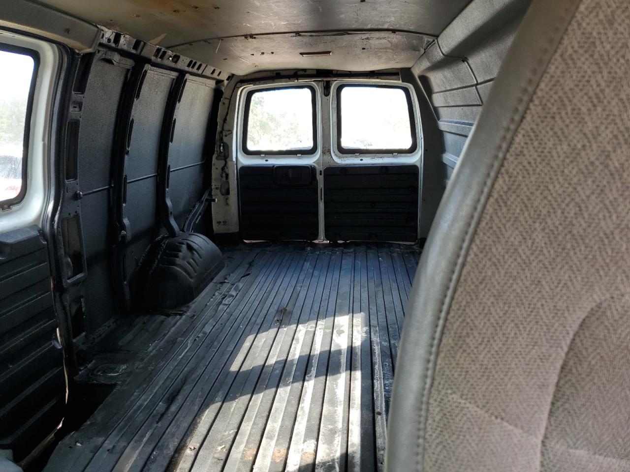 2011 Chevrolet Express G2500 VIN: 1GCWGGBA1B1130824 Lot: 84920635