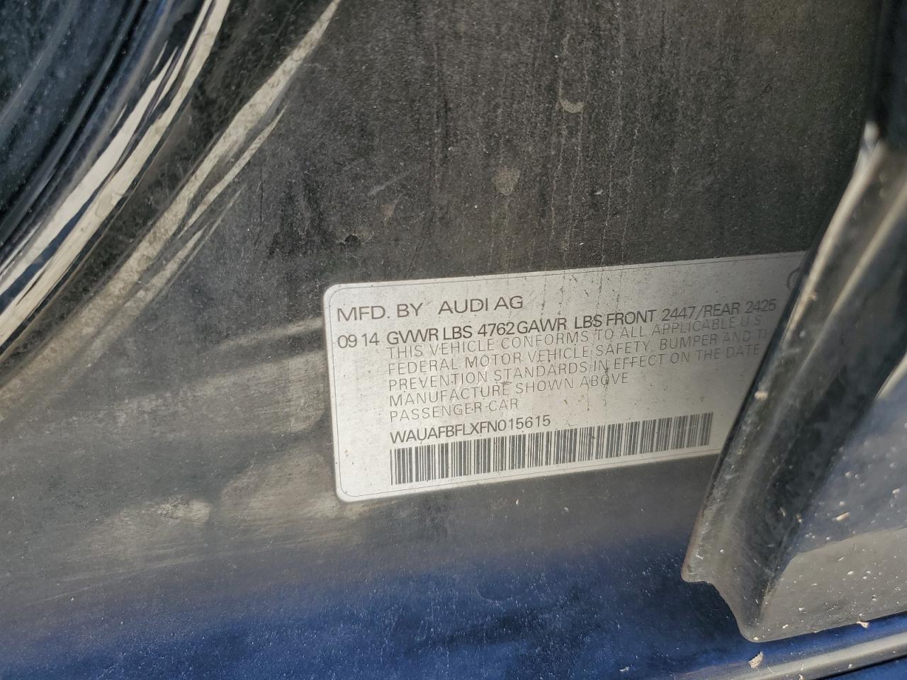 2015 Audi A4 Premium VIN: WAUAFBFLXFN015615 Lot: 91100855