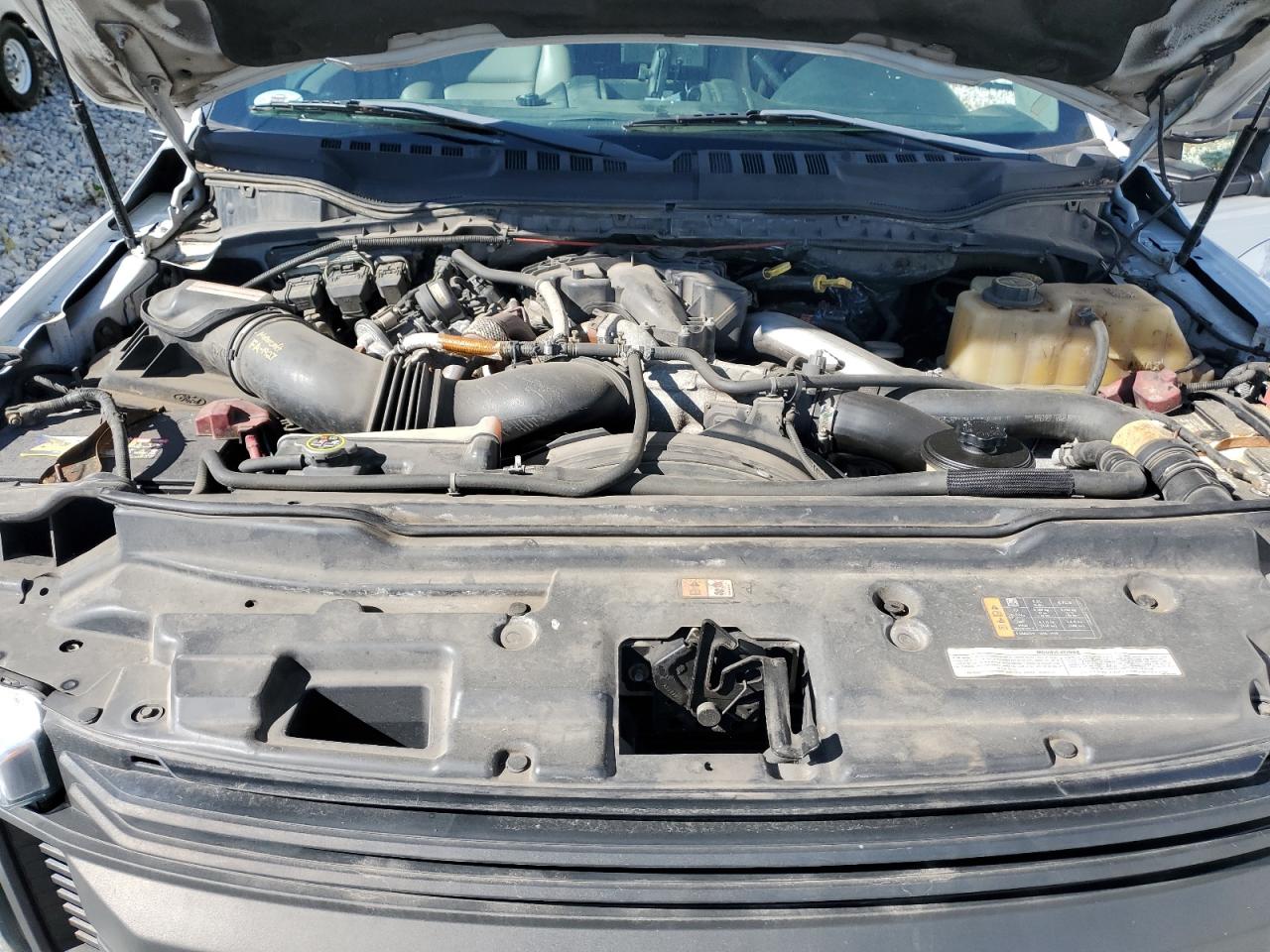 2017 Ford F550 Super Duty VIN: 1FDUF5GT8HEB41700 Lot: 84733945