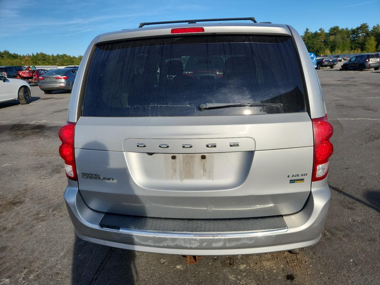 2011 Dodge Grand Caravan Crew VIN: 2D4RN5DG7BR657029 Lot: 85135995