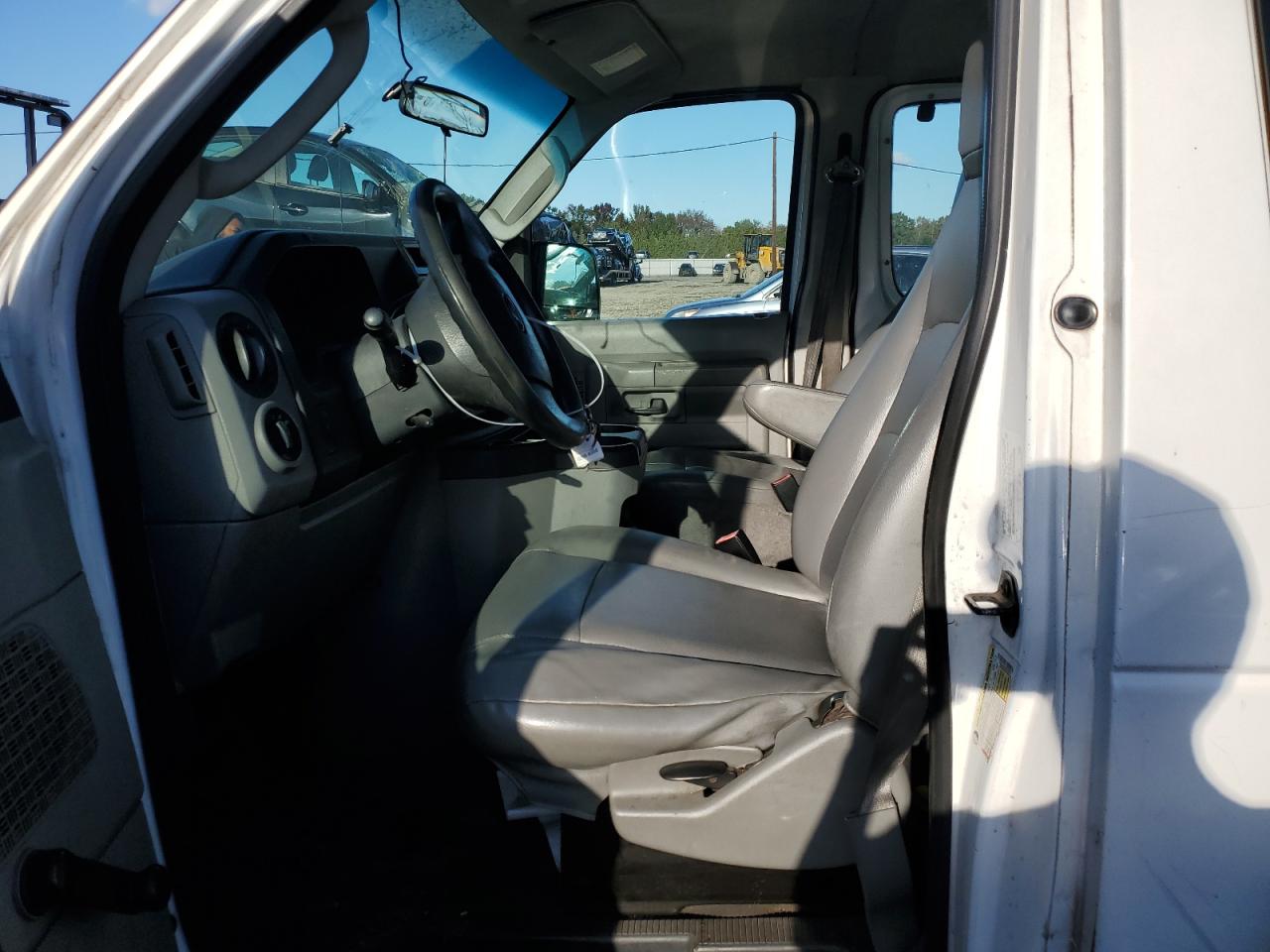 2013 Ford Econoline E350 Super Duty Wagon VIN: 1FBSS3BLXDDB29569 Lot: 86620545