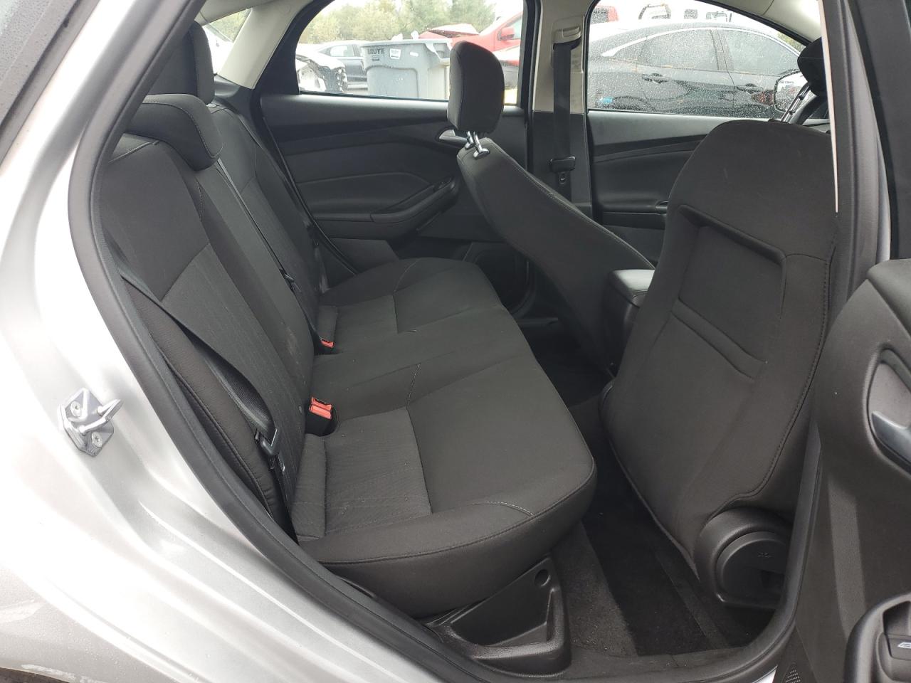 2017 Ford Focus Se VIN: 1FADP3FE3HL309608 Lot: 82451045