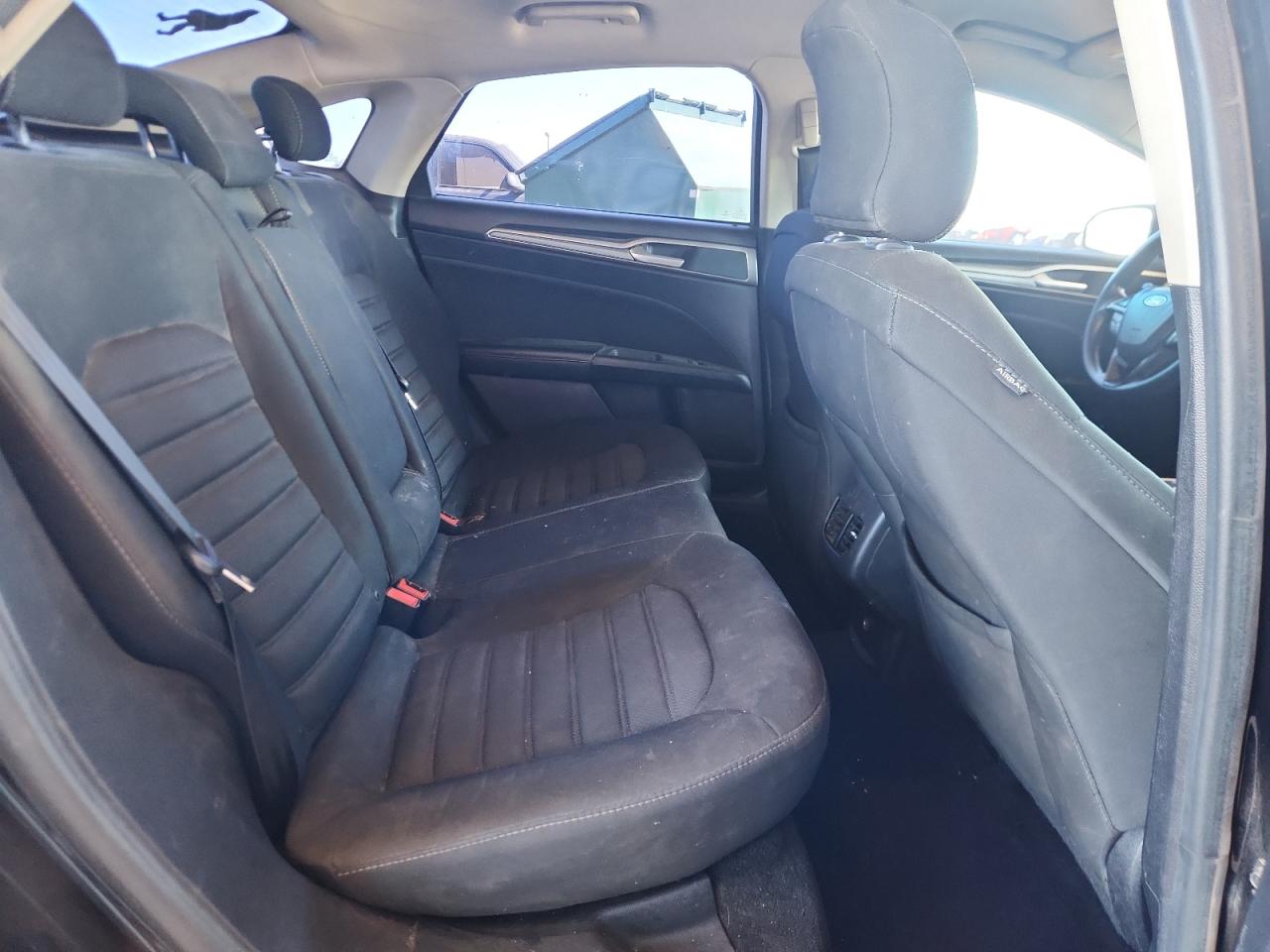 2019 Ford Fusion Se VIN: 3FA6P0LU9KR121221 Lot: 90302465