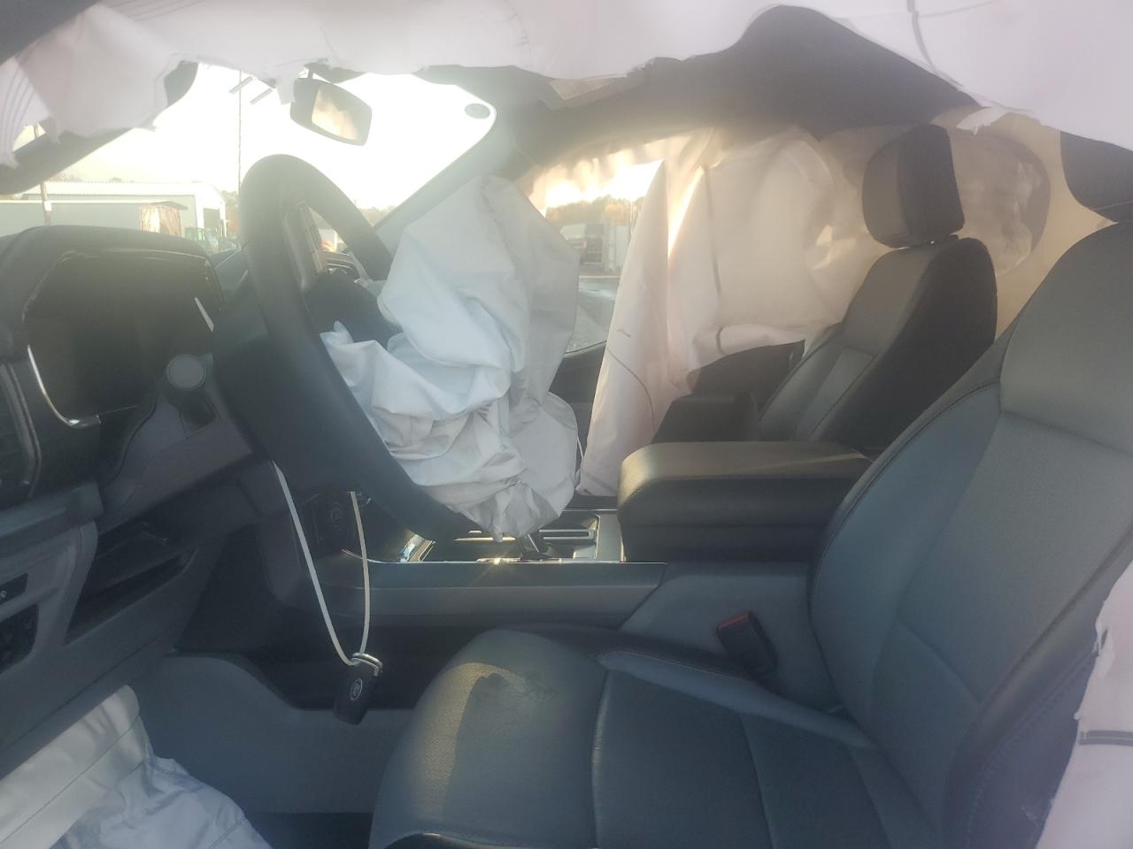 2025 Ford F150 Lariat VIN: 1FTFW5L86SKD64017 Lot: 90329285