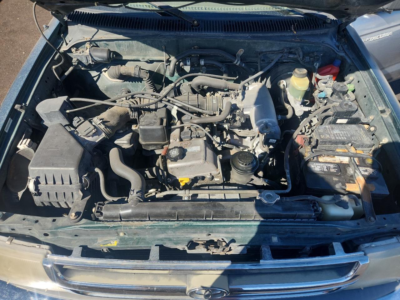 2000 Toyota Tacoma Xtracab VIN: 4TAVL52N8YZ600013 Lot: 85351465