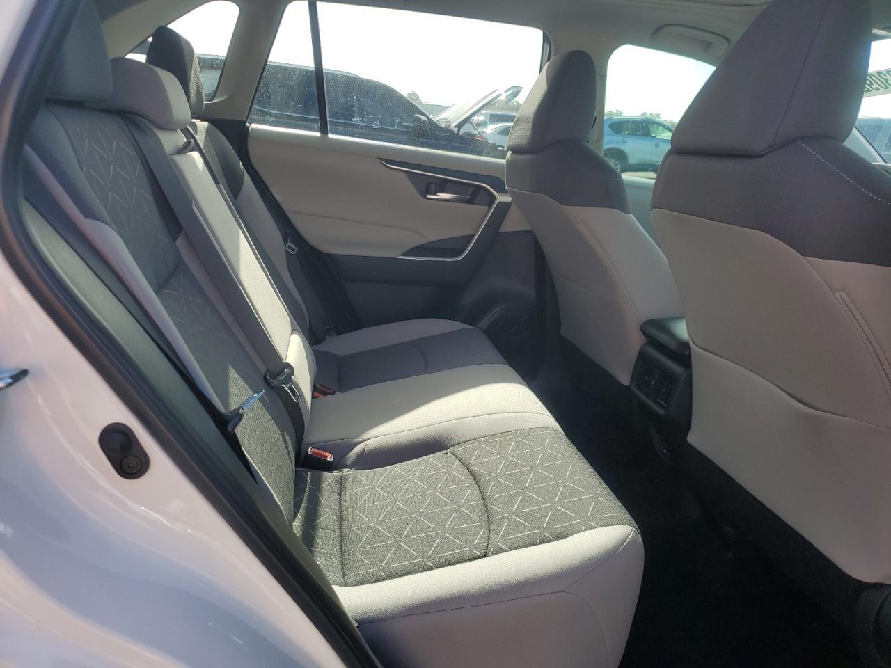 2025 Toyota Rav4 Xle VIN: 2T3W1RFV7SC326828 Lot: 82309275