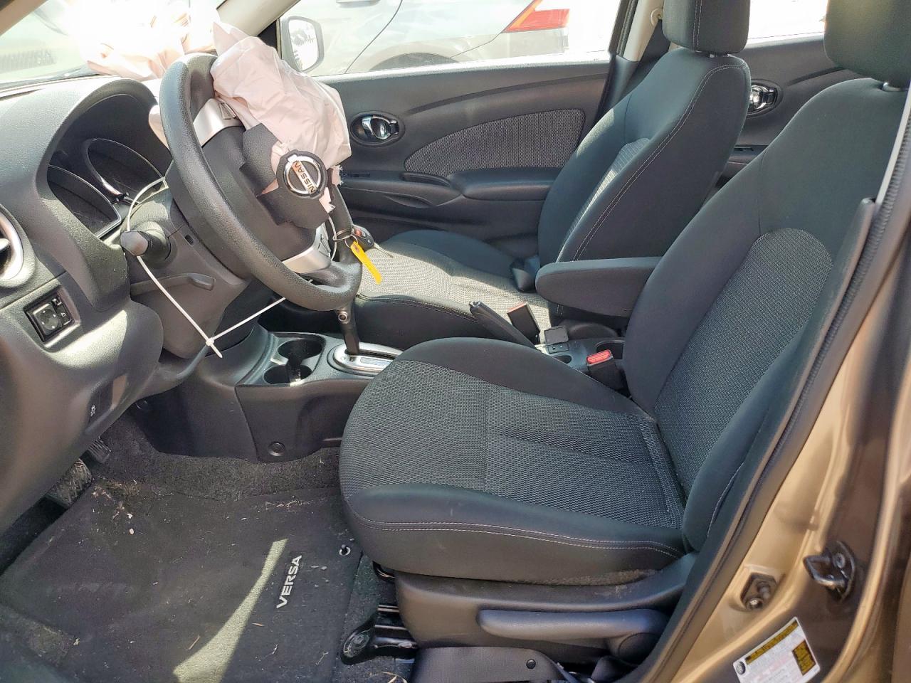 2015 Nissan Versa S VIN: 3N1CN7AP2FL922335 Lot: 85918055