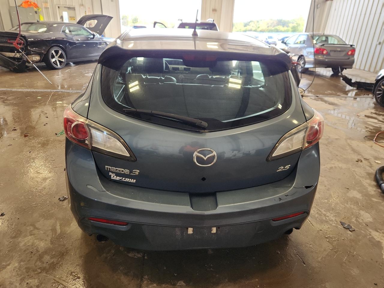 2011 Mazda 3 S VIN: JM1BL1M57B1383377 Lot: 85710905