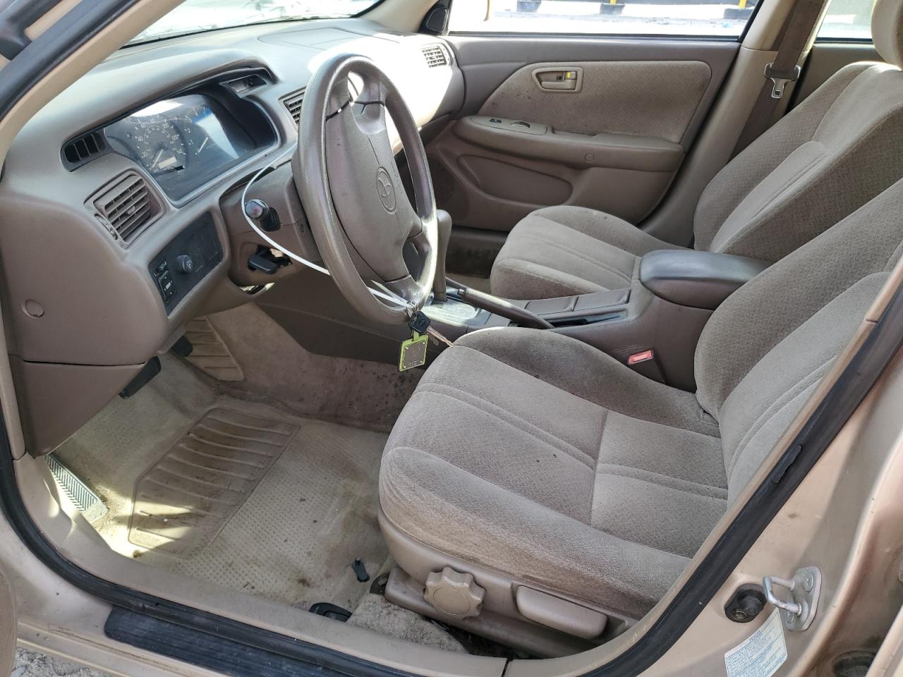 2000 Toyota Camry Ce VIN: 4T1BG22K3YU697713 Lot: 94927295