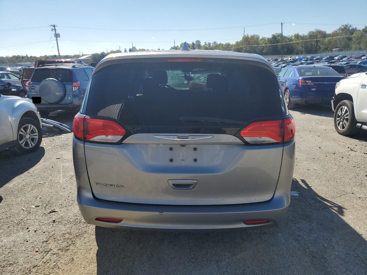 2017 Chrysler Pacifica Touring VIN: 2C4RC1DG0HR676137 Lot: 85725595