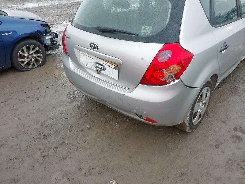 2009 KIA CEED 1.4 S 5DR