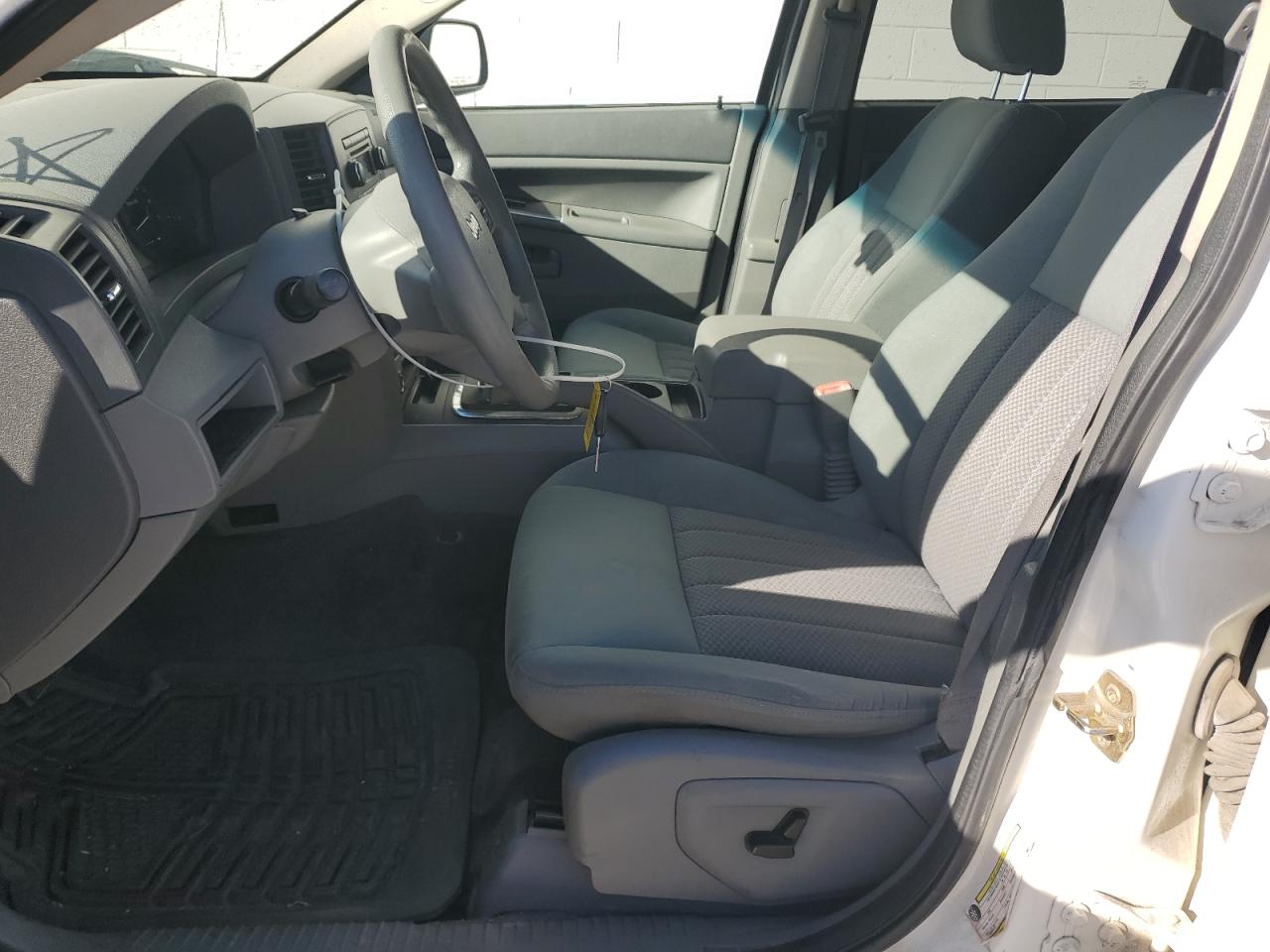 2006 Jeep Grand Cherokee Laredo VIN: 1J4GR48K46C320652 Lot: 84725915