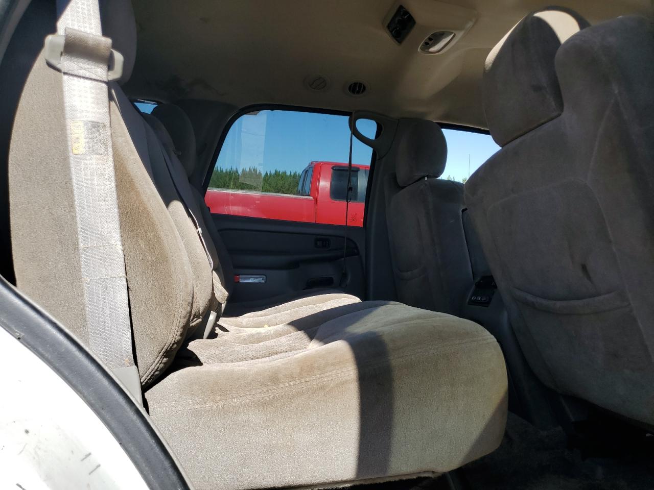 2003 Chevrolet Tahoe C1500 VIN: 1GNEC13Z53J266116 Lot: 82589095