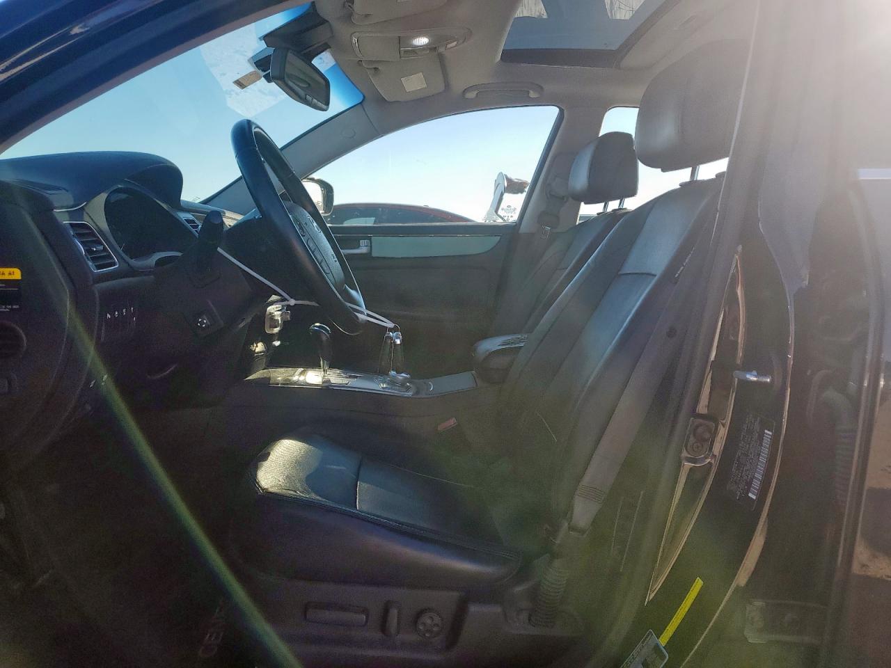 2014 Hyundai Genesis 3.8L VIN: KMHGC4DD6EU260960 Lot: 90799215