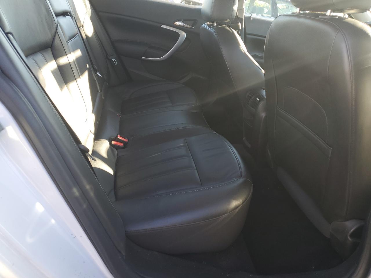 2017 Buick Regal Sport Touring VIN: 2G4GL5EX9H9125584 Lot: 90015705