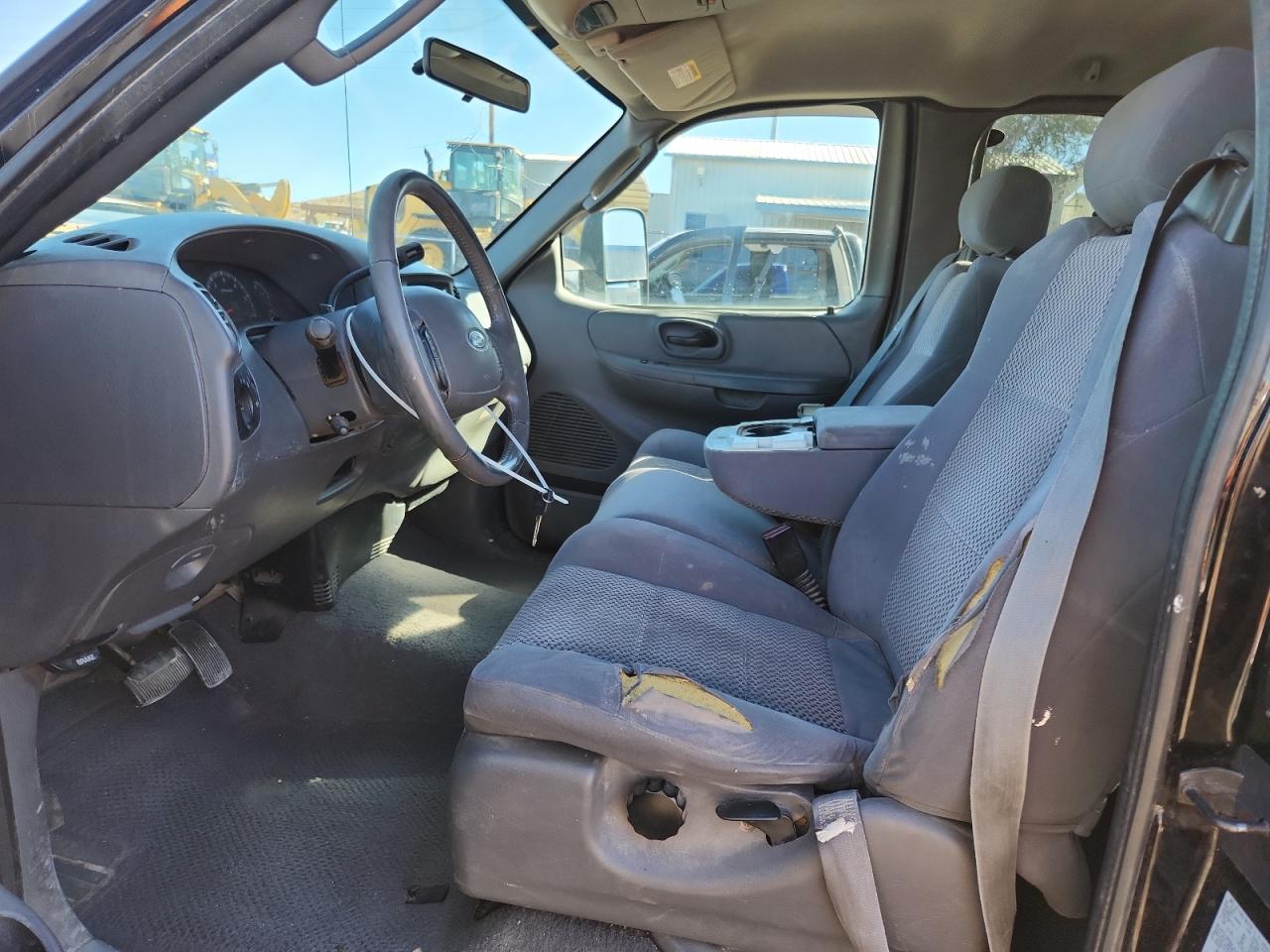 2003 Ford F150 VIN: 2FTRX18L23CA94323 Lot: 90058315