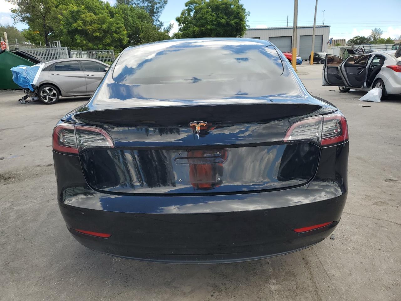 2018 Tesla Model 3 VIN: 5YJ3E1EB8JF118878 Lot: 82394125