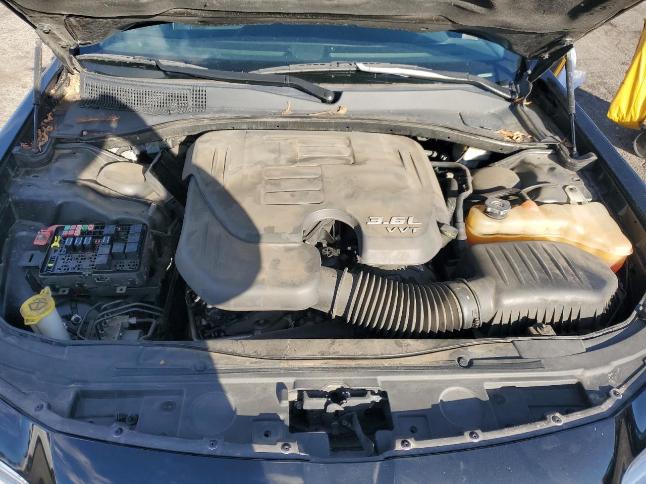 2015 Chrysler 300 Limited VIN: 2C3CCAAG2FH920887 Lot: 89708215