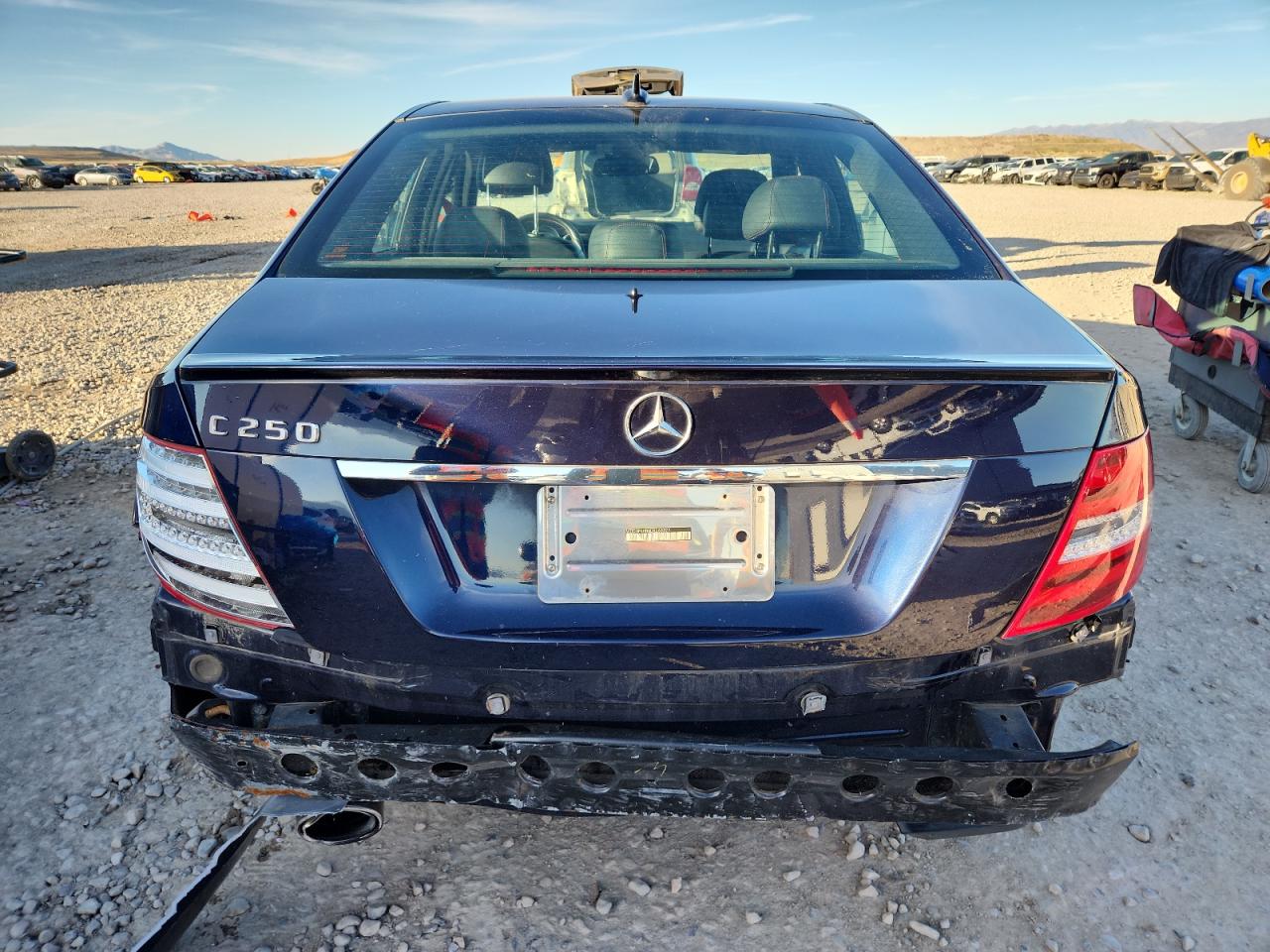 2013 Mercedes-Benz C 250 VIN: WDDGF4HB8DR268327 Lot: 89925975